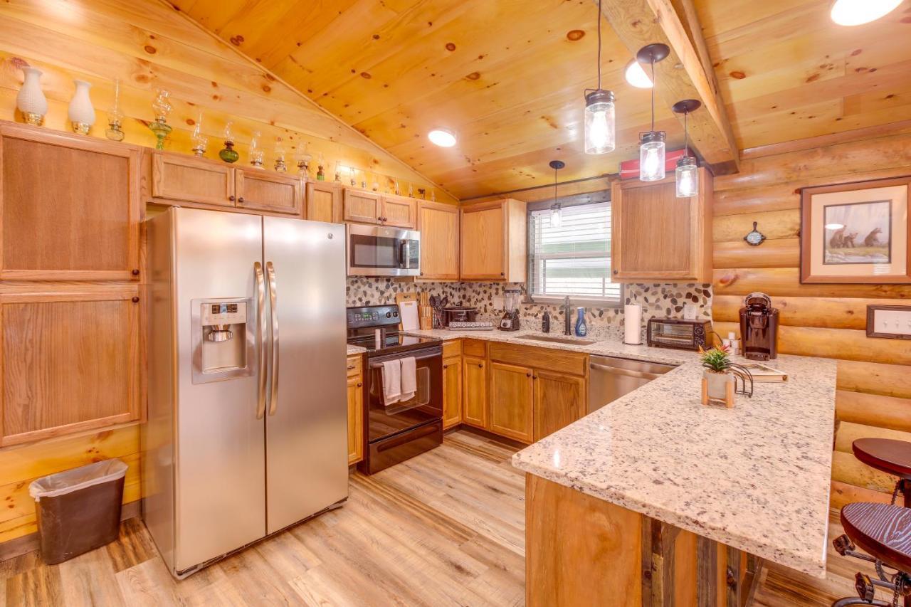 Pet-Friendly Chattanooga Cabin With Hot Tub And Kayaks 外观 照片