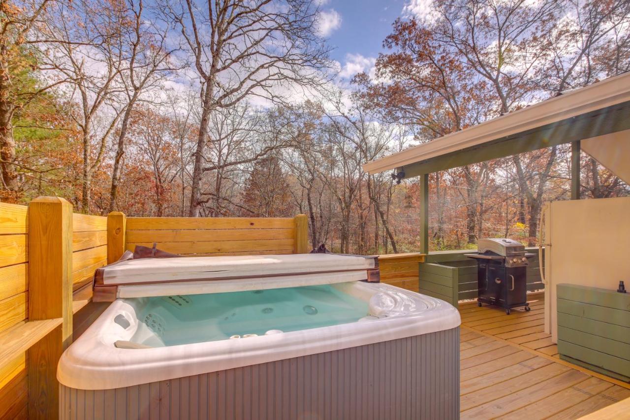 Pet-Friendly Chattanooga Cabin With Hot Tub And Kayaks 外观 照片